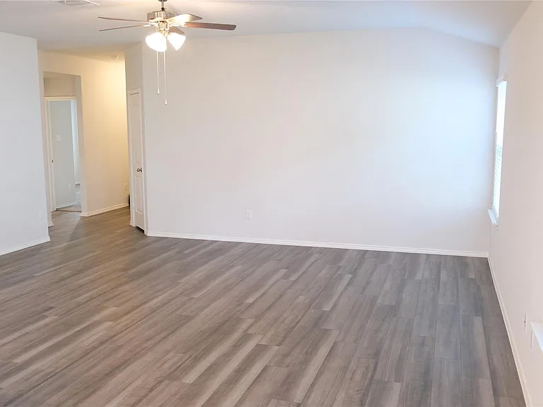 109 Gunther Way — Photo 4