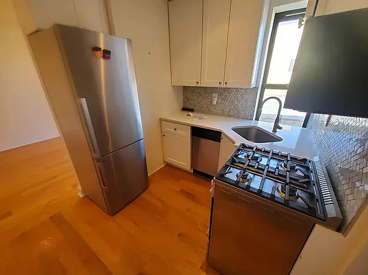 Rented by Corcoran | media 6