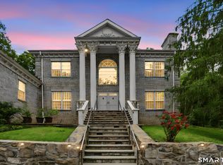 18 W Haviland Ln, Stamford, CT 06903