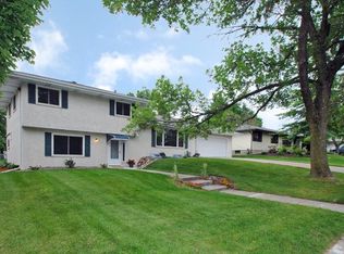 233 17th Ave NW, New Brighton, MN 55112