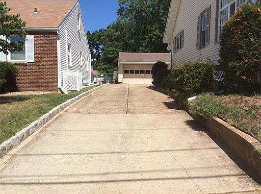 2nd image of 7 Laurel Pl