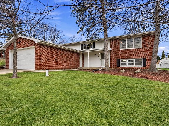 2nd image of 508 W 117th Pl