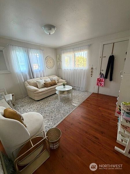 2nd image of 3831 17th Avenue SW