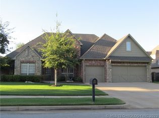 8787 E 105th Ct, Bixby, OK 74008