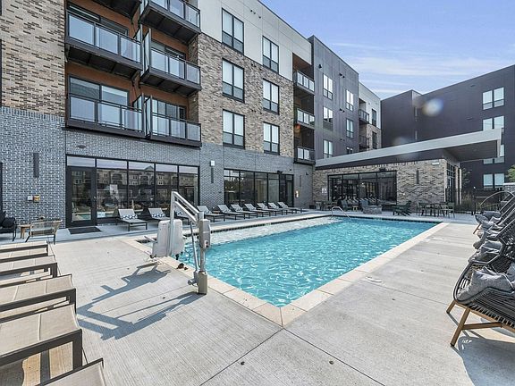 10-1600 NW 38th St- FINAL-109-min