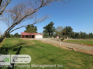 11960 Livona Ln, Redding, CA 96003
