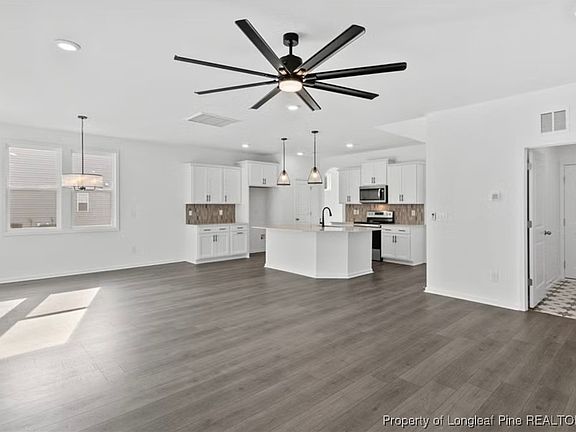 5th image of 125 Woodsrun Homesite 1