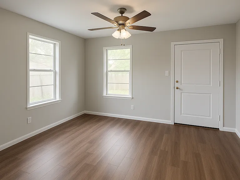 605 S San Felipe Ave — Photo 3
