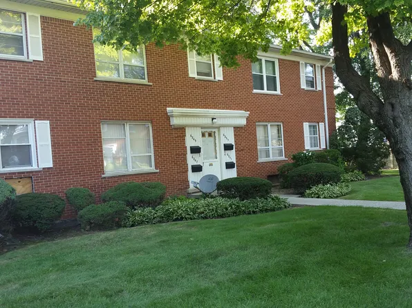 6849 Country Ln, Dearborn Heights, MI 48127