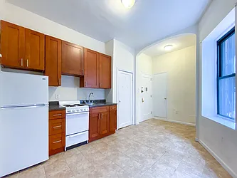 Rented by City Connections Realty