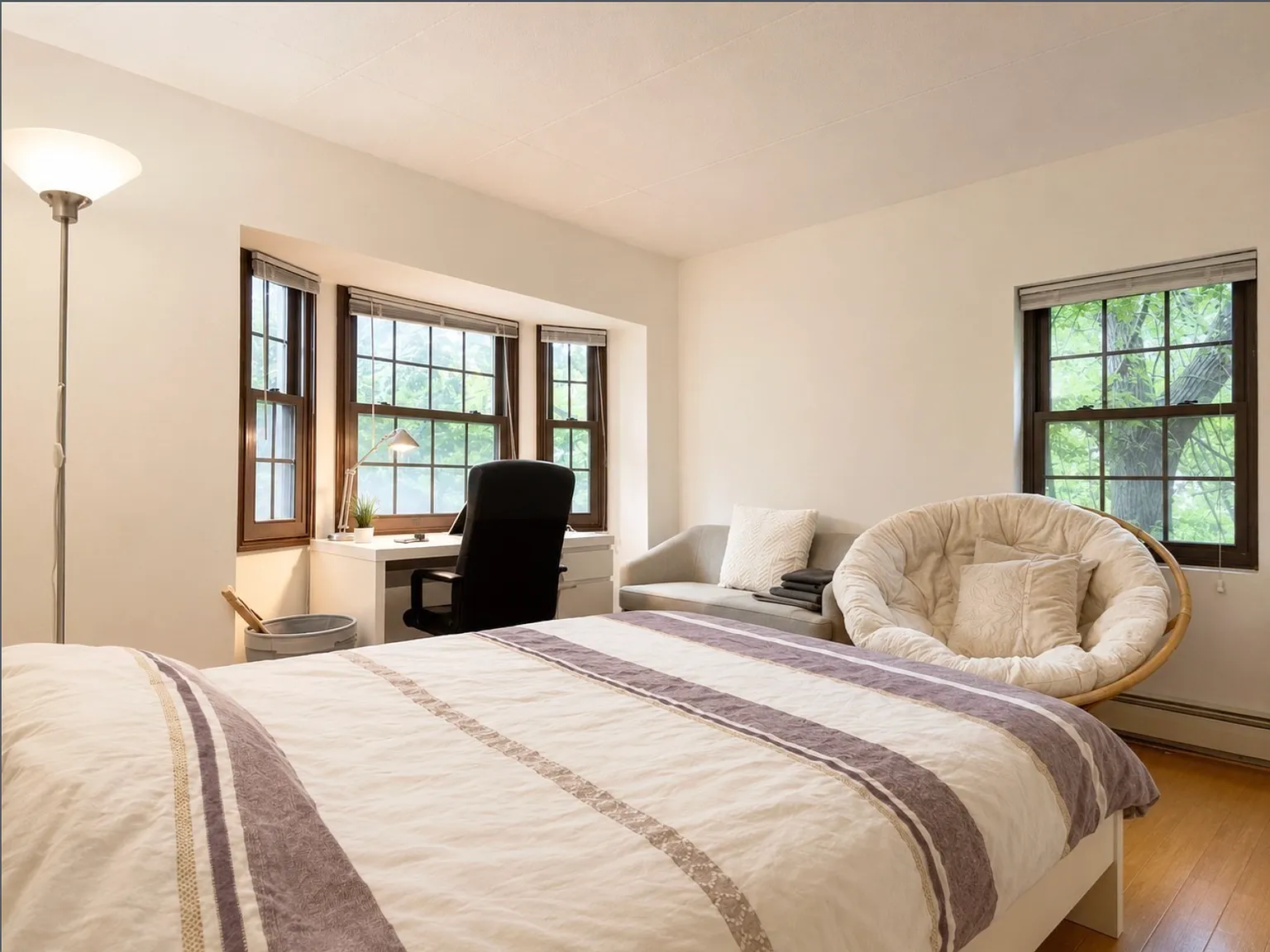 2 bed, 1003 sqft, $2,700 — Photo 4