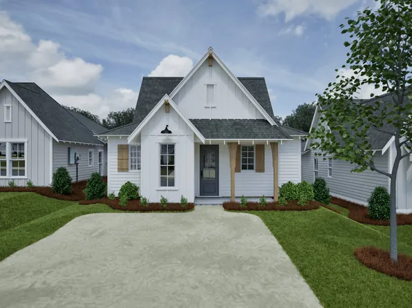 1049 Woodland Ln, Opelika, AL 36801