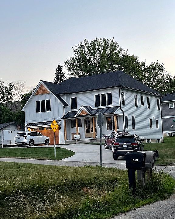 1st image of 5612 Valentine St
