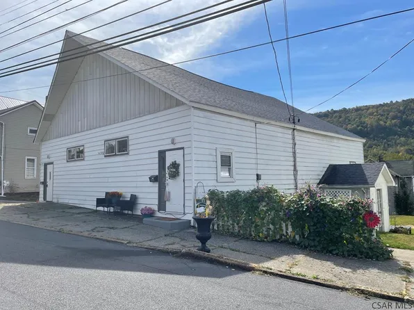 530 Main St, South Fork, PA 15956