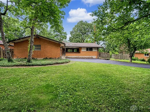 2525 Big Woods Trl, Dayton, OH 45431