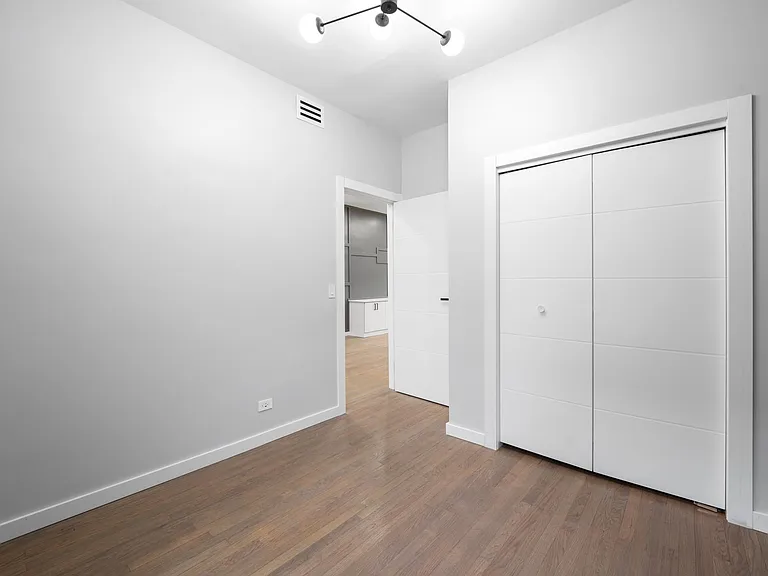 1518 W Melrose St #2 — Photo 16