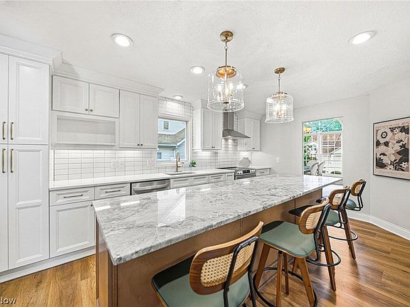 4th image of 18964 Bears Paw Ln