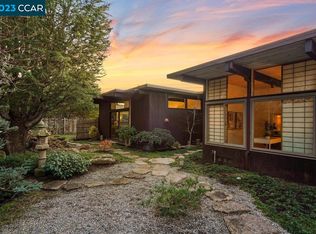 147 Overhill Rd, Orinda, CA 94563