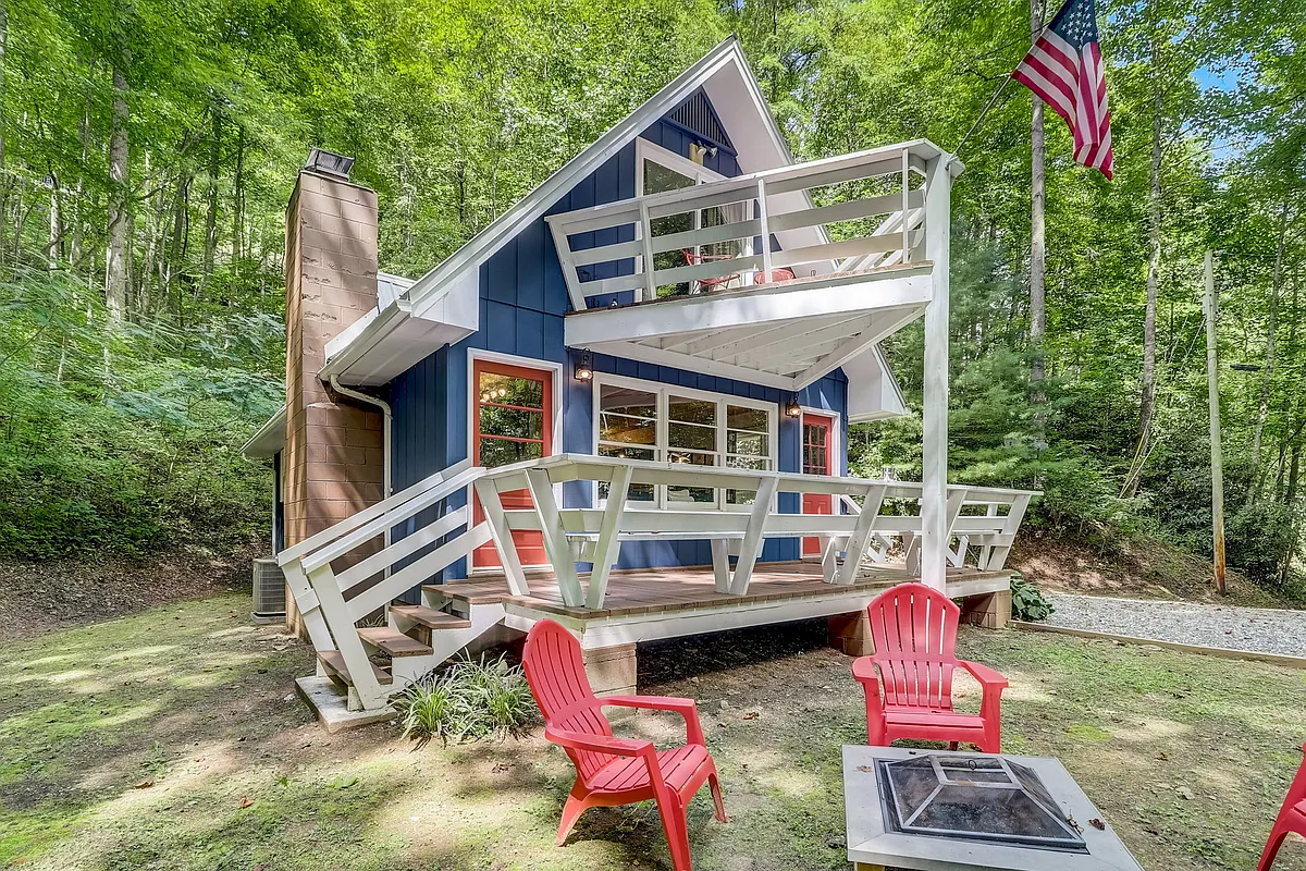 Building Photo - 182 Bedrock Rd