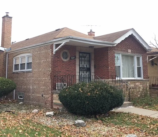 9045 S Clyde Ave photo 1