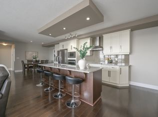 240 Villagewalk Blvd #809, London, ON N6G 0P6