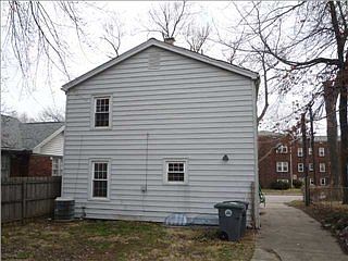 3rd image of 533 S Lincoln Park Dr