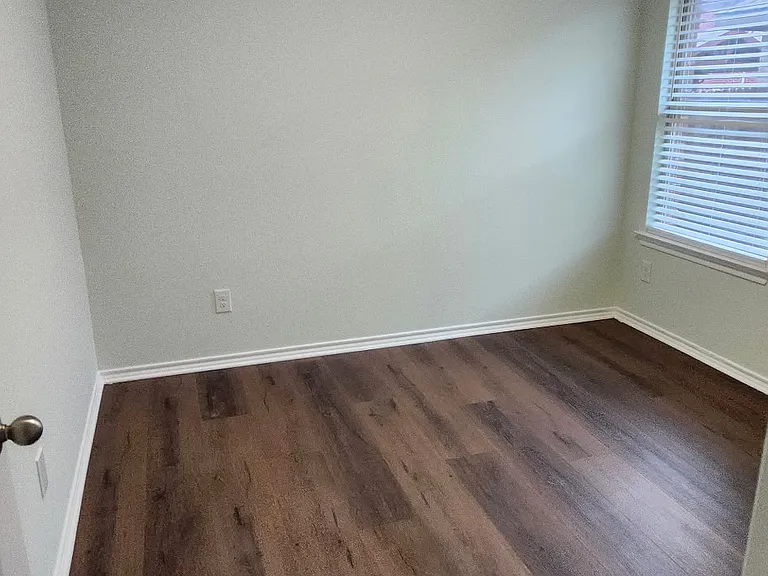 608 Rustic Meadows Trl — Photo 12