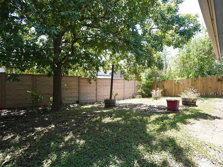 14009 Conner Downs Dr — Photo 30
