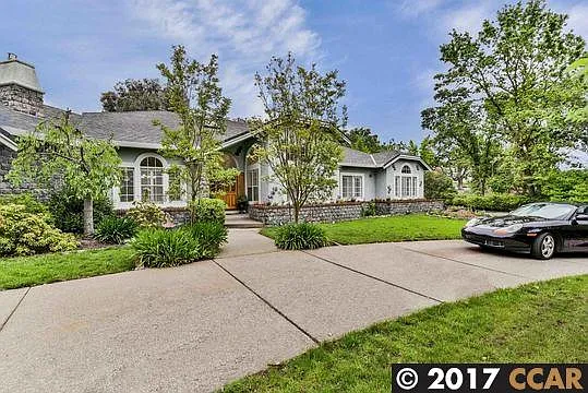 10 Alamo Oaks Ln photo 1
