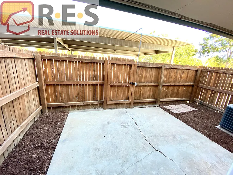 7701 W Glasgow Pl — Photo 16