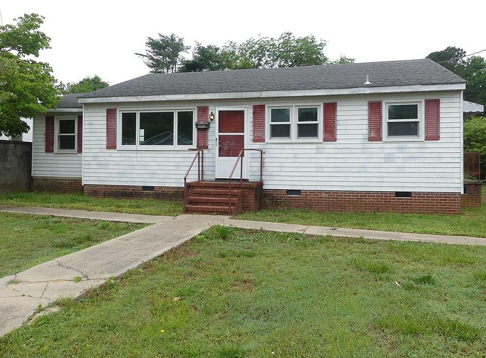1st image of 303 Franklin St
