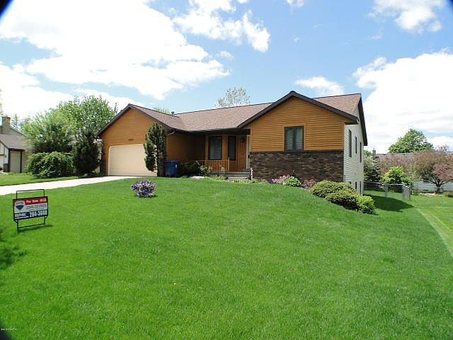 1st image of 4265 Holyoke Dr SE