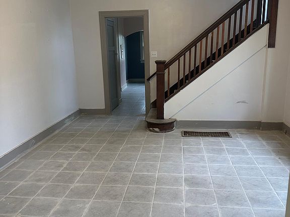 3rd image of 79 W Hudson Ave #79
