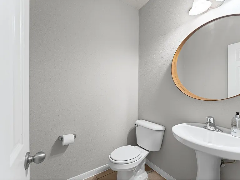 135 S Spinning Wheel Cir — Photo 35
