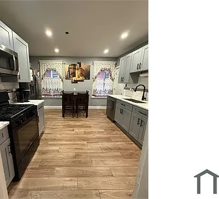 57 Petrie St — Photo 2