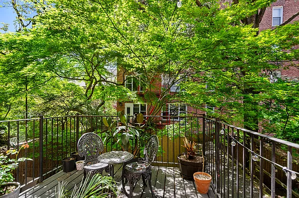 Rented by Compass | media 5