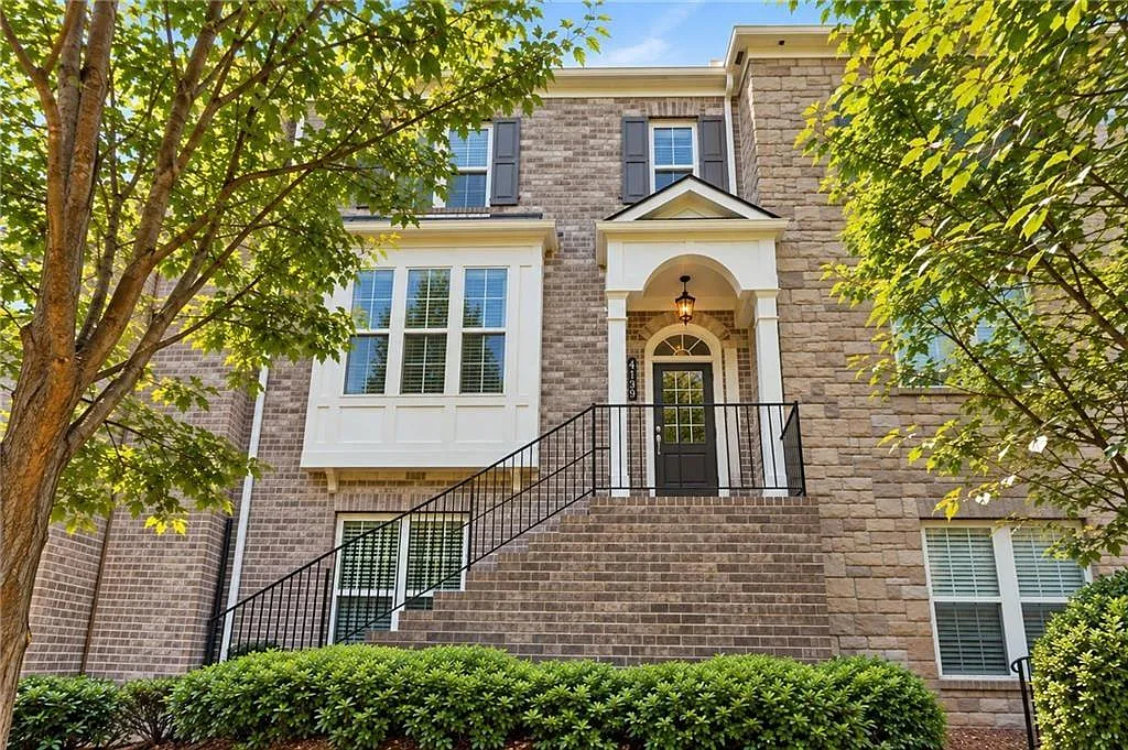 3 bed, 3.5 bath, 2422 sqft, $3,600 — Photo 1