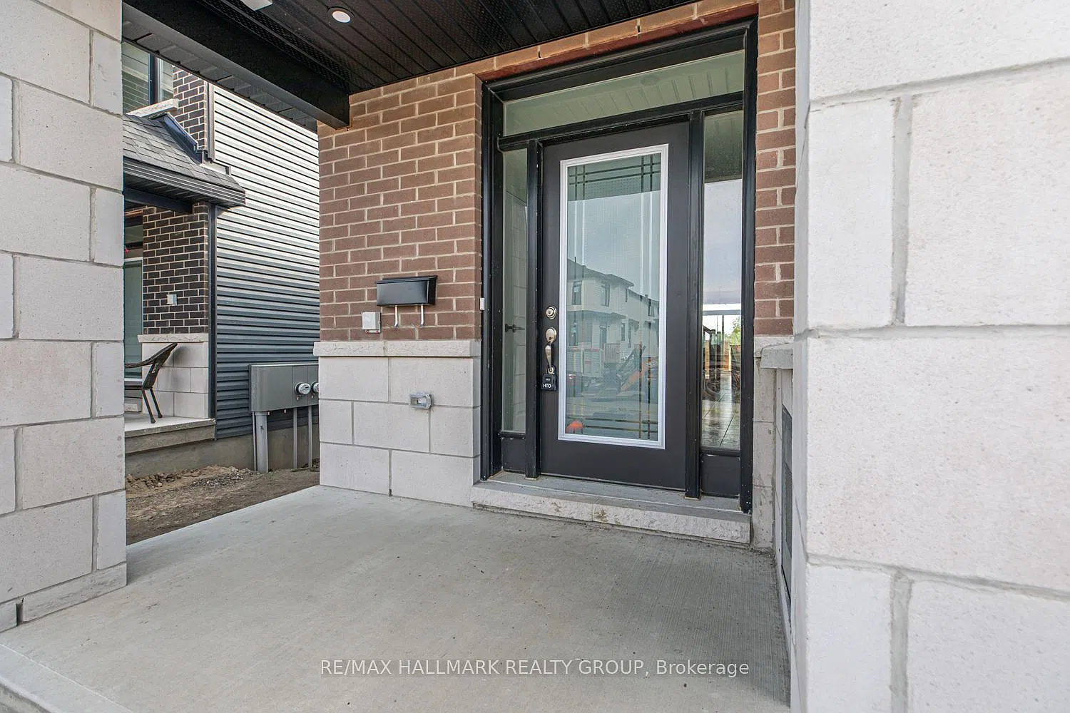 3 bed, $2,750 — Photo 2