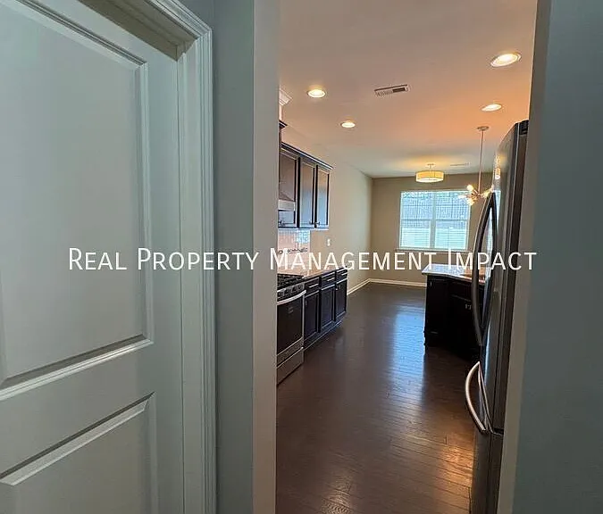 214 Churment Ct — Photo 21
