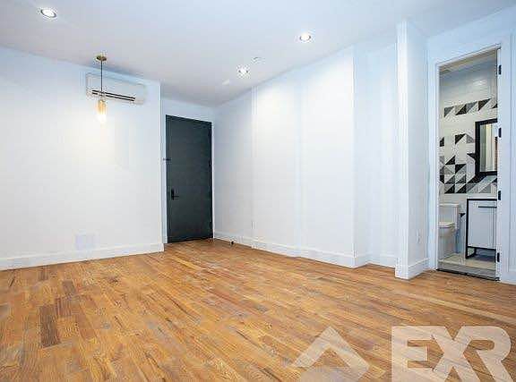 4th image of 301 Broadway #2K