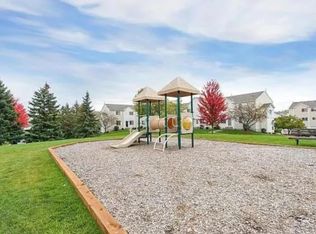 13126 Murdock Ter, Eden Prairie, MN 55347