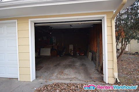 3rd image of 40 27th Ave SE APT 4