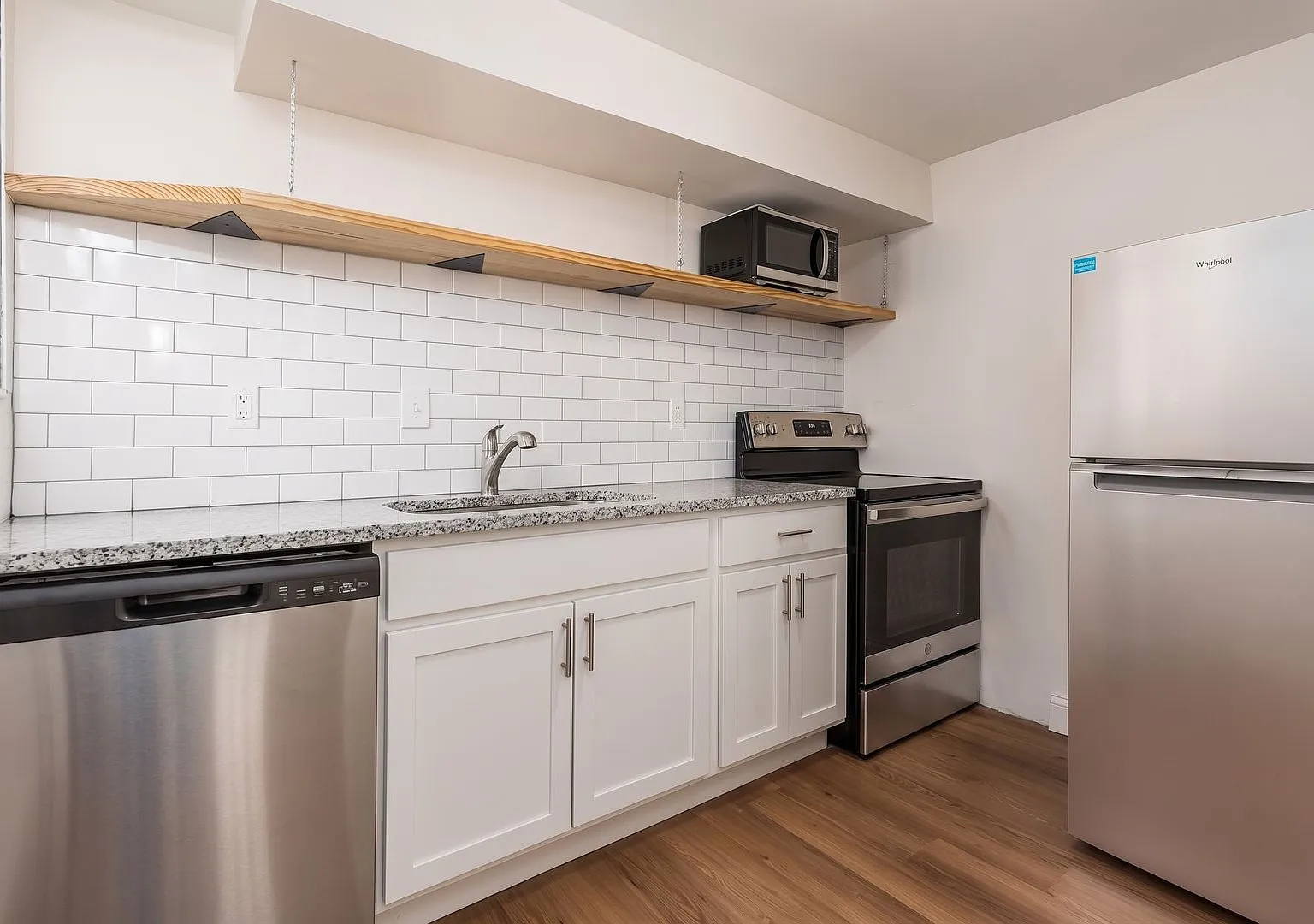 835 E Mithoff Street — Photo 3