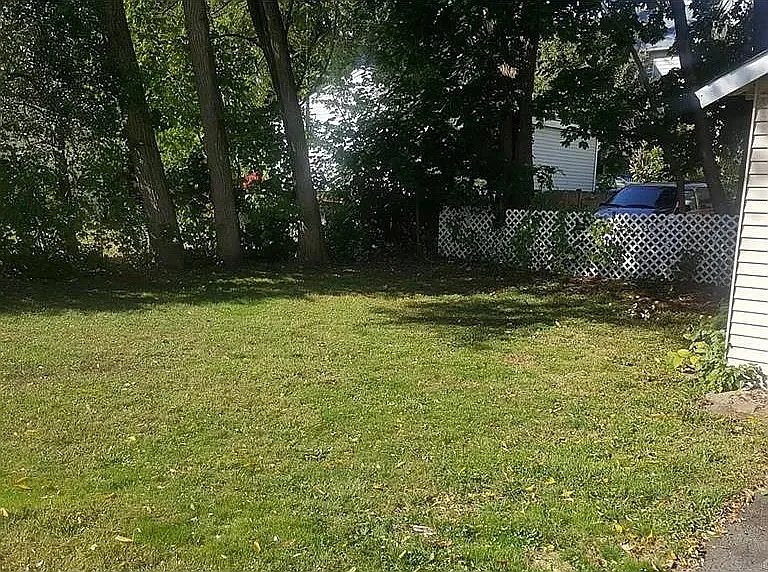 4 bed, 1.5 bath, 1254 sqft, $2,500 — Photo 3