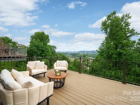 20 Grandview Dr, Asheville, NC 28806
