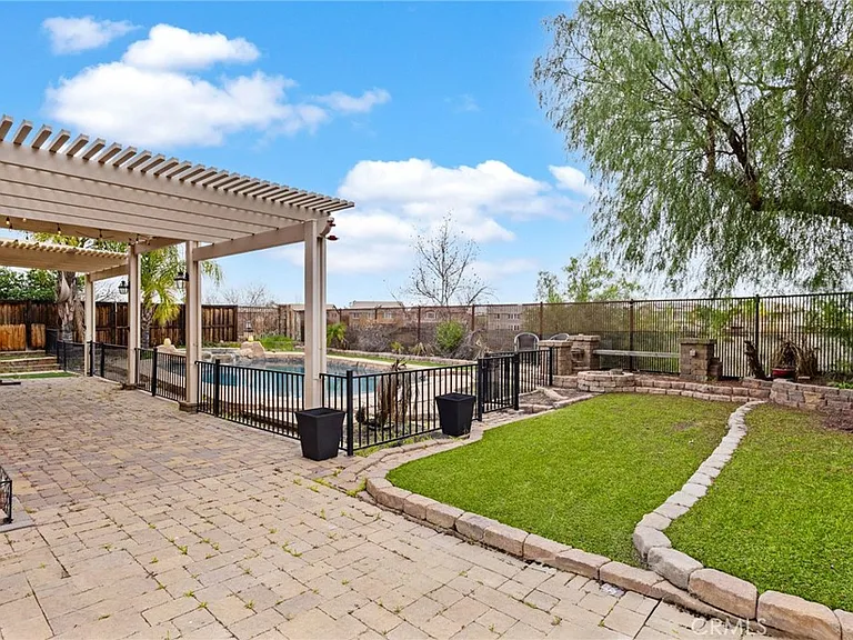 53051 Imperial St — Photo 42