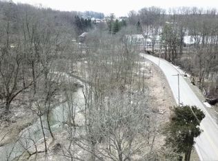 833 Iron Ridge Rd, Spring Grove, PA 17362