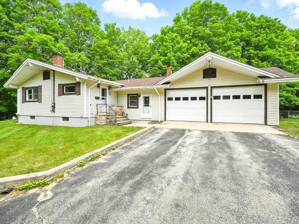 22 Sanborn Circle, Norway, ME 04268