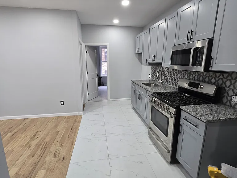 236 Fulton Ave #2 — Photo 12