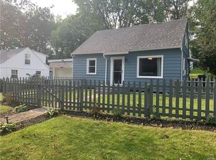 300 6th St, Liverpool, NY 13088